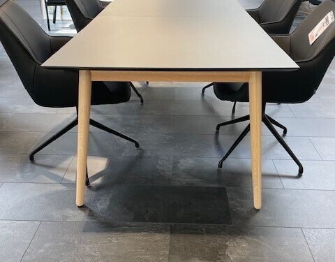 Spisebord